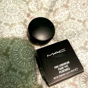 Mac eye 👁 and blush